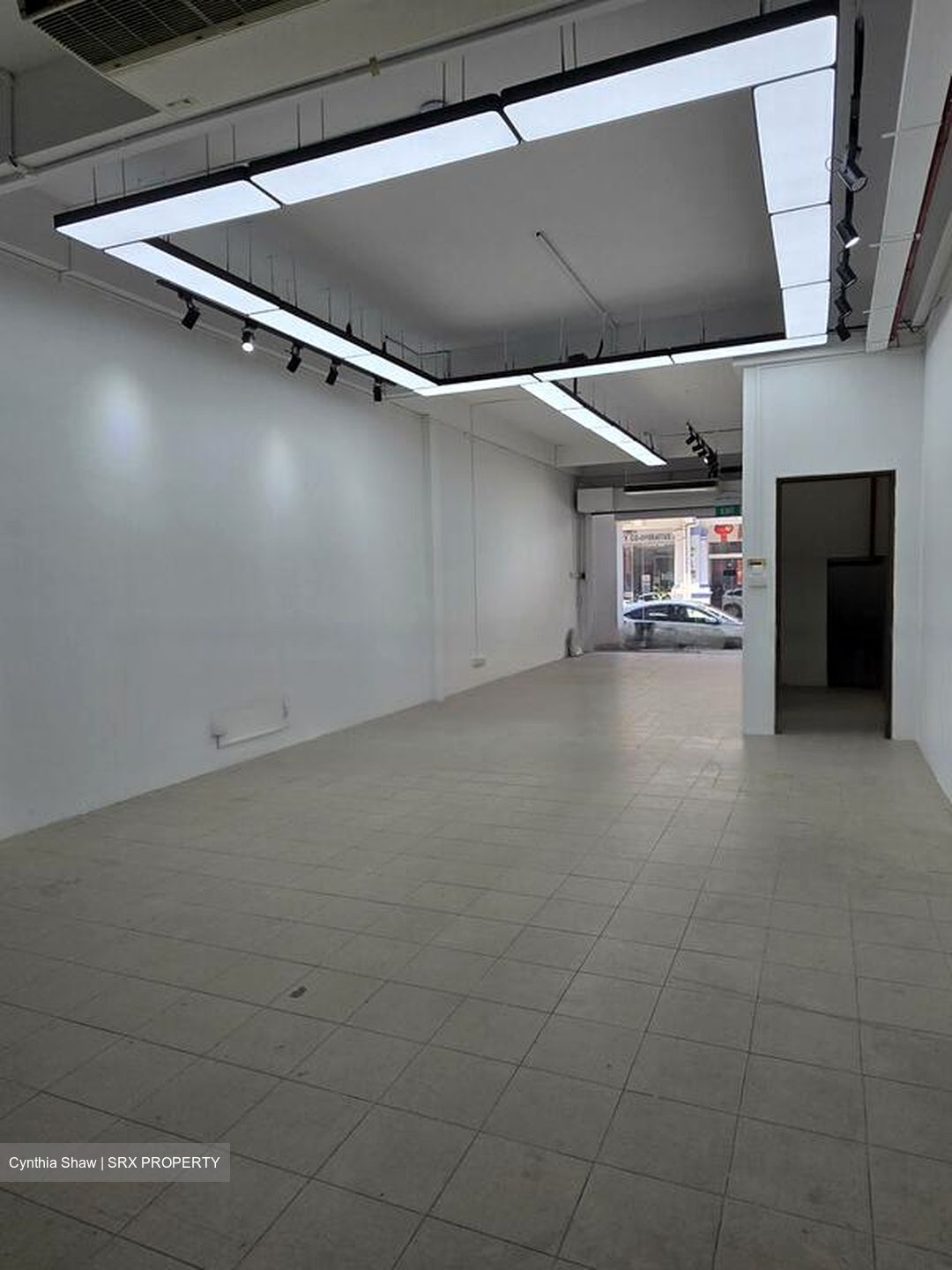 Sam Leong Road (D8), Shop House #566778751